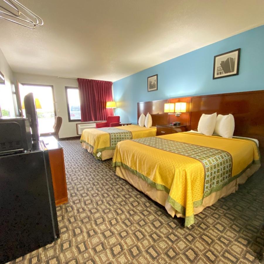Lakes Inn Уорсо Экстерьер фото